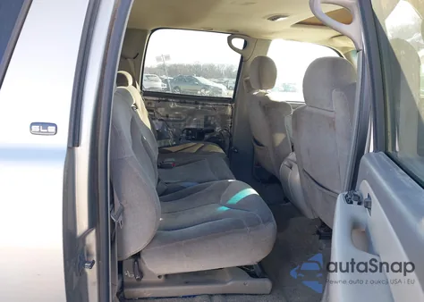 2001 GMC Yukon Xl 1500 Sle из США, поврежденный, VIN 3GKFK16T81G286614